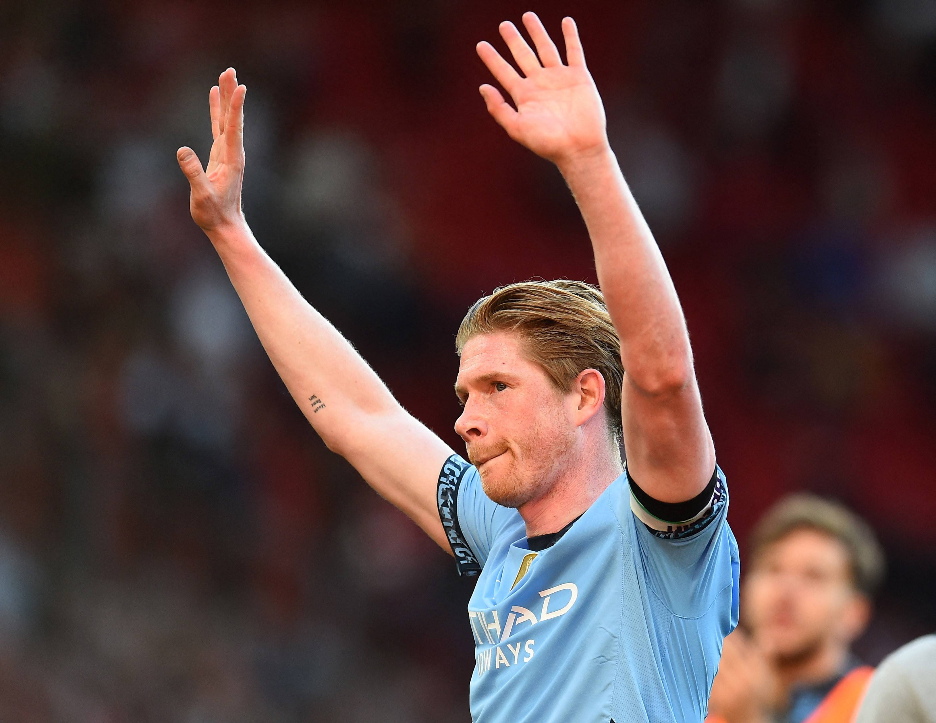  德布劳内回归赛场，惊险取胜首场状态亮眼，瑞士队观众沸腾！